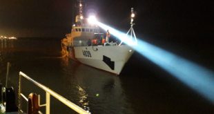 Các lực lượng tìm kiếm cứu nạn.