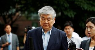 Chủ tịch hãng hàng không Korean Air Cho Yang Ho bị cáo buộc tham ô hàng chục triệu USD cùng nhiều tội danh khác.